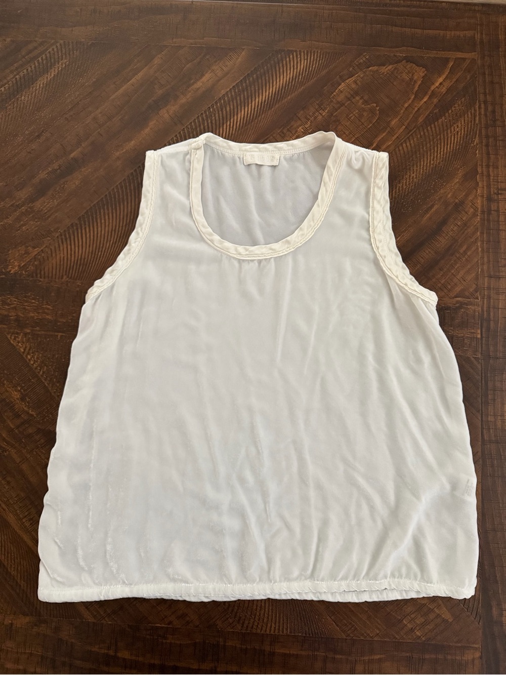 CP Shades Women’s Cream Sleeveless Scoop Neck Tank Top